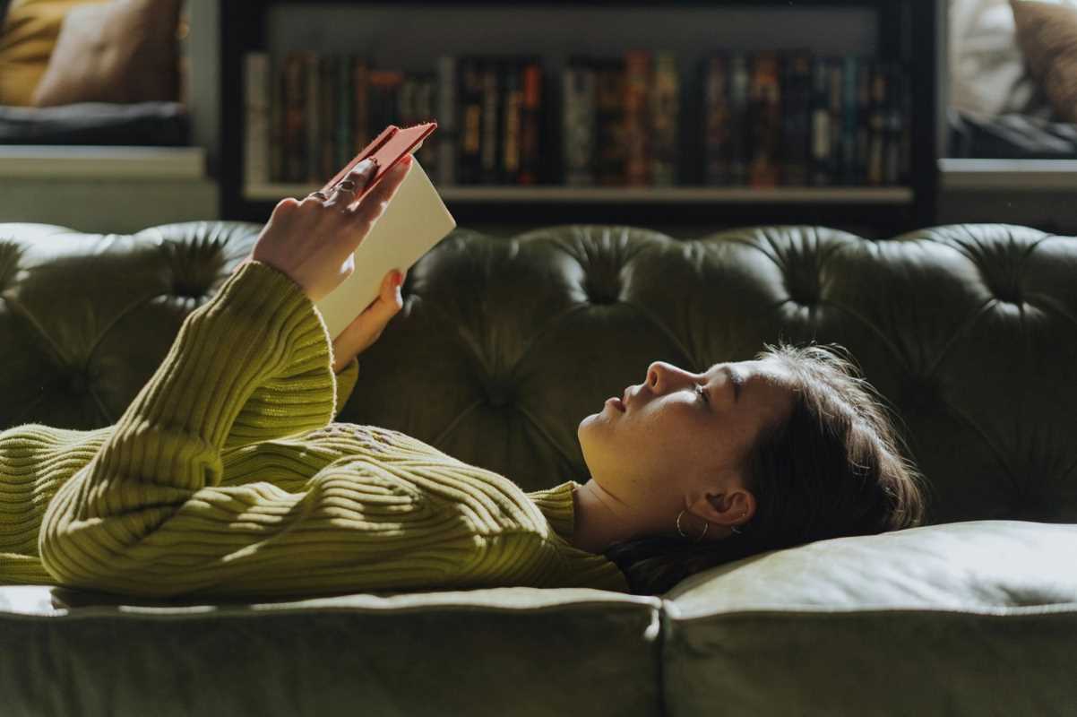 A Guide to Setting Up Your Home Library in Style