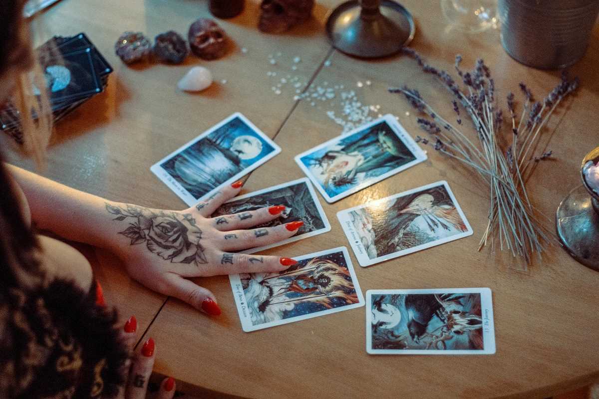 Combine Tarot and Writing for Creative Storytelling