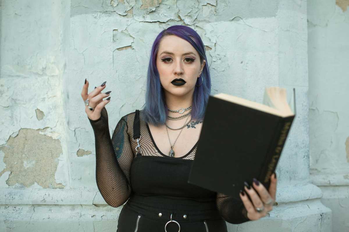 Beyond the Shadows: How Dark Aesthetics Are Redefining Modern Self-Expression